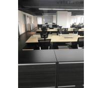 新华国际广场写字楼中等装修900㎡